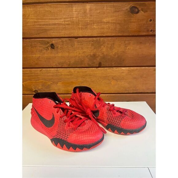 Nike Air Zoom Kyrie 1 (GS) Shoes Deceptive Red ~ 717219-606 ~ YOUTH Sz 4.5 - Picture 1 of 8